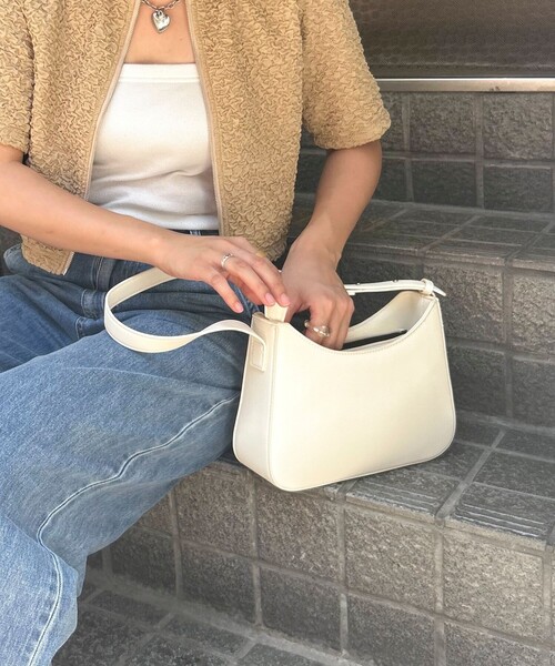 fredy emue（フレディエミュ）の「ワンベルトスリムミニバッグ（ハンドバッグ・レディース・ブラック/ライトブルー/ブラウン/ホワイト・FREE）」の12枚目の写真