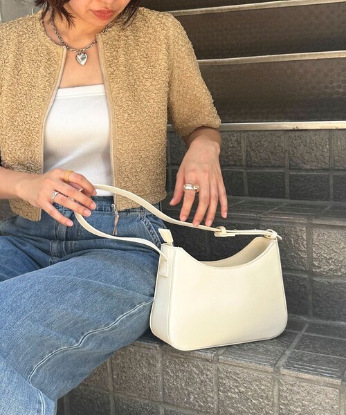 fredy emue（フレディエミュ）の「ワンベルトスリムミニバッグ（ハンドバッグ・レディース・ブラック/ライトブルー/ブラウン/ホワイト・FREE）」の11枚目の写真