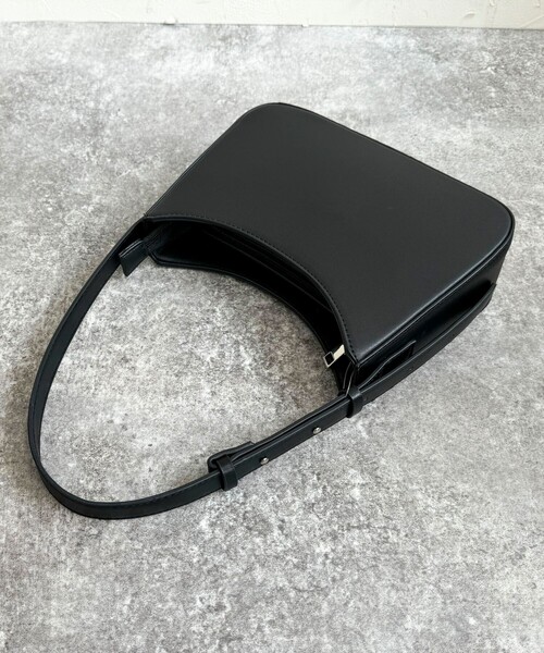 fredy emue（フレディエミュ）の「ワンベルトスリムミニバッグ（ハンドバッグ・レディース・ブラック/ライトブルー/ブラウン/ホワイト・FREE）」の20枚目の写真