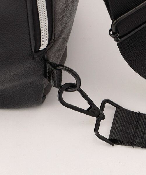 COMME CA COMMUNE(コムサコミューン)の「2WAY ボンサック(ショルダーバッグ・メンズ・ブラック系その他/ブラウン系その他・FREE)」の9枚目の写真