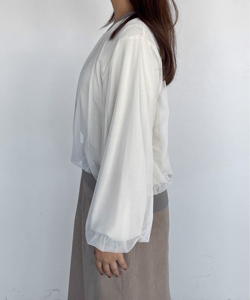 ketty cherie(ケティシェリー)の「チュールギャザーレイヤーニットトップス≪手洗い可能≫(ニット/セーター・レディース・グレー/オフホワイト・M)」の4枚目の写真