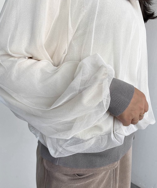 ketty cherie(ケティシェリー)の「チュールギャザーレイヤーニットトップス≪手洗い可能≫(ニット/セーター・レディース・グレー/オフホワイト・M)」の6枚目の写真