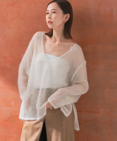 URBAN RESEARCH ROSSO WOMEN（アーバンリサーチ　ロッソ）の「シアーモヘアVネックプルオーバー（ニット/セーター・レディース・ホワイト/イエロー/ブルー・FREE）」の7枚目の写真