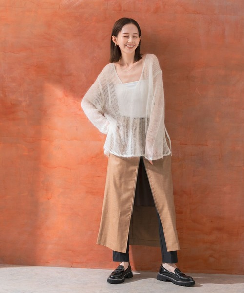 URBAN RESEARCH ROSSO WOMEN（アーバンリサーチ　ロッソ）の「シアーモヘアVネックプルオーバー（ニット/セーター・レディース・ホワイト/イエロー/ブルー・FREE）」の9枚目の写真