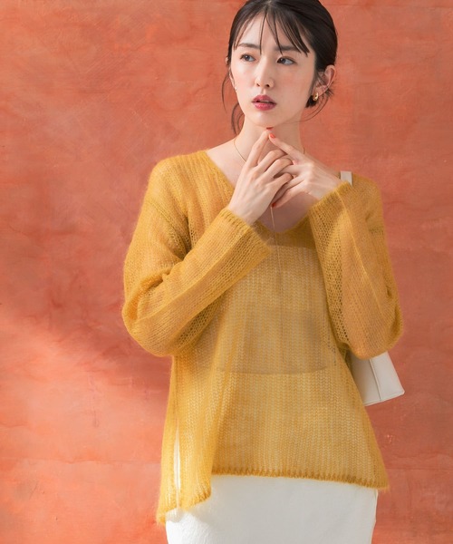 URBAN RESEARCH ROSSO WOMEN（アーバンリサーチ　ロッソ）の「シアーモヘアVネックプルオーバー（ニット/セーター・レディース・ホワイト/イエロー/ブルー・FREE）」の17枚目の写真