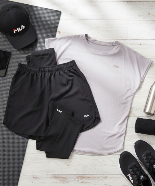 FILA(フィラ)の「【FILA:フィラ】レディース水陸両用フィットネスウェア3点セット セット水着 サウナサ活 UVカット 吸水速乾 ヨガウェア ピラティス トレーニングウェア(水着・レディース・ブラック/ホワイト/グレー/ミント/ダークパープル/ベージュ・SMALL/MEDIUM/X-LARGE/LARGE/XXXX-LARGE/XXX-LARGE/XX-LARGE)」の4枚目の写真