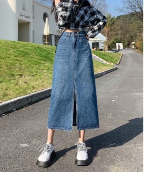 COMON＋（コモンプラス）の「センタースリット入りデニムスカート（デニムスカート・レディース・インディゴブルー・L/M/S/XL）」の5枚目の写真