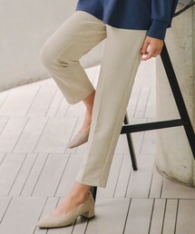 Tiaclasse（ティアクラッセ）の「スエードポンチテーパードパンツ（その他パンツ）」