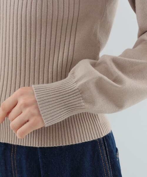 CAROLINA GLASER（カロリナ グレイサー）の「タートルネックニット（ニット/セーター・レディース・ベージュ/ブラック・ONE SIZE）」の9枚目の写真