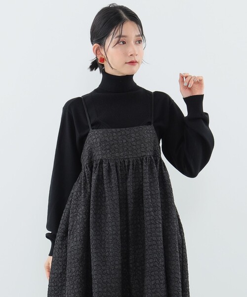 CAROLINA GLASER（カロリナ グレイサー）の「タートルネックニット（ニット/セーター・レディース・ベージュ/ブラック・ONE SIZE）」の15枚目の写真