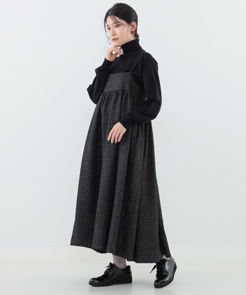 CAROLINA GLASER（カロリナ グレイサー）の「タートルネックニット（ニット/セーター・レディース・ベージュ/ブラック・ONE SIZE）」の17枚目の写真