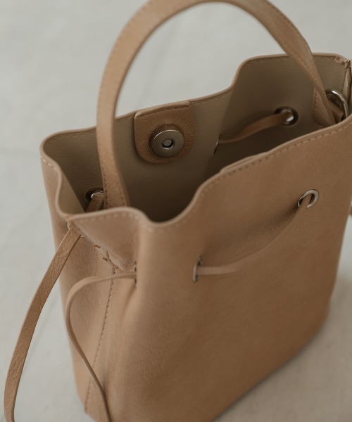 Bab（バブ）の「サイドリボン2WAYバッグ（ショルダーバッグ・レディース・ブラウン/ベージュ/ブラック・ONESIZE）」の18枚目の写真