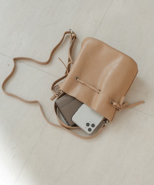 Bab（バブ）の「サイドリボン2WAYバッグ（ショルダーバッグ・レディース・ブラウン/ベージュ/ブラック・ONESIZE）」の20枚目の写真