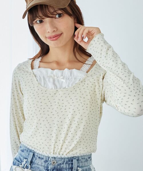 MAJESTIC LEGON(マジェスティックレゴン)の「フロントギャザーフリルトップス(Tシャツ/カットソー・レディース・ブラック/グレー/ホワイト系その他2・MEDIUM)」の2枚目の写真