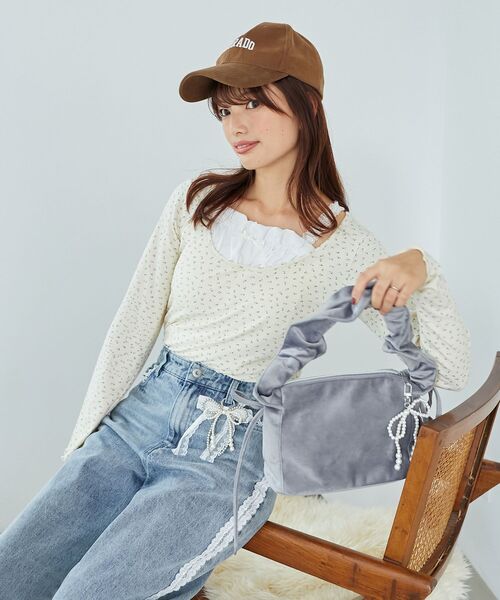 MAJESTIC LEGON(マジェスティックレゴン)の「フロントギャザーフリルトップス(Tシャツ/カットソー・レディース・ブラック/グレー/ホワイト系その他2・MEDIUM)」の20枚目の写真