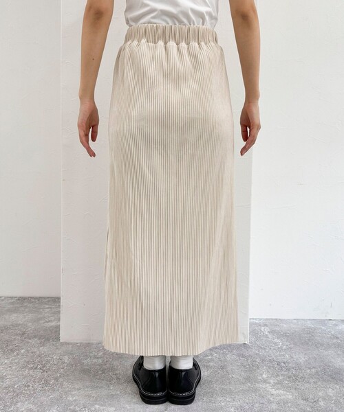 fredy emue（フレディエミュ）の「カットコールタイトスカート（スカート・レディース・ホワイト系その他/ベージュ/ブラック/ブラック系その他・38）」の13枚目の写真