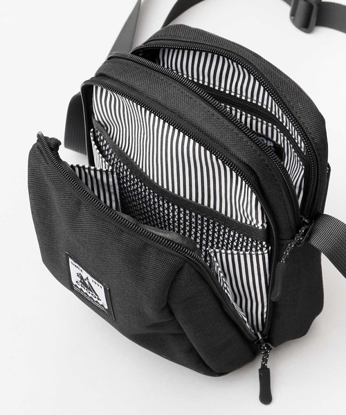 良品 2072 Le chapiteau ダレスバッグ 2way 三つマチ 黒 良品 2072 Le chapiteau ダレスバッグ 2way 三つマチ 黒