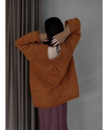 back tuck volume knit