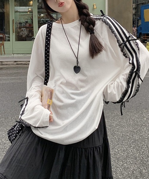 Mejoul(メジュール)の「サイドラインレースリボン付き オーバーサイズロンT(Tシャツ/カットソー・レディース・ネイビー/ブラック/ホワイト・F)」の6枚目の写真