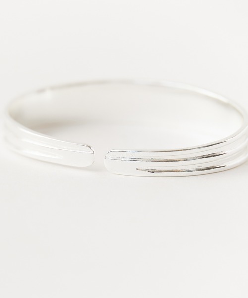 ROOPTOKYO(ループトウキョウ)の「OKUOKU 0909/オクオク バングル デザインバングル メンズ レディース(バングル/リストバンド・レディース・シルバー系1/シルバー系3/シルバー系2/シルバー系4・FREE)」の22枚目の写真