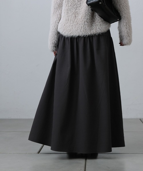 COLONY 2139(コロニートゥーワンスリーナイン)の「チョコキルトフレアスカート(スカート・レディース・オフホワイト/ブラック/チャコールグレー・FREE)」の6枚目の写真