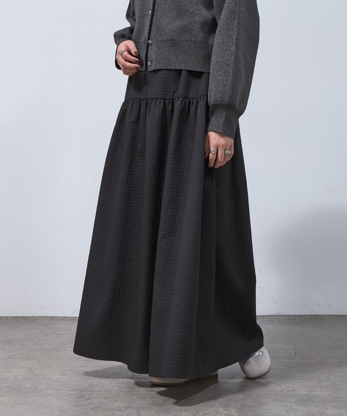 COLONY 2139(コロニートゥーワンスリーナイン)の「チョコキルトフレアスカート(スカート・レディース・オフホワイト/ブラック/チャコールグレー・FREE)」の20枚目の写真