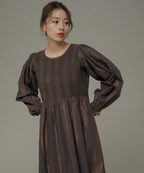 URBAN RESEARCH Sonny Label（アーバンリサーチサニーレーベル）の「シャーリングシャイニーチェックワンピース（ワンピース・レディース・ベージュ系その他/ブラック系その他・FREE）」の11枚目の写真