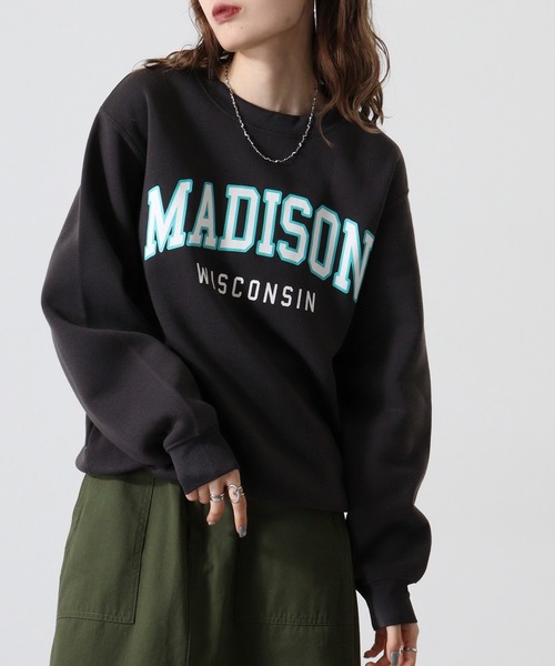 FUNALIVE（ファンアライブ）の「アメカジ裏起毛トレーナー（スウェット・メンズ・杢グレー/モカ/ネイビー/スミクロ/ブルーパープル/ライトブラック/ホワイト/ダークグリーン/ホワイト系その他/サックスブルー系/パープル系その他/ブラック/ネイビー系2/ブラック系その他/ホワイト系その他2/ブラック系その他3/ホワイト系その他3/ネイビー系1/グレイッシュベージュ/グレー系その他/ブラック系その他2/グリーン系その他/バーガンディー/グリーン系その他2/ホワイト系その他4/ブラック系その他5/ブラック系その他4/ダークグリーン系1/ブラック系1/ブラック系その他6/ホワイト系その他5/ダークグリーン系2/ホワイト系その他6/ネイビー系3/ブラック系その他7/グレー系その他2・M/LL/L）」の12枚目の写真