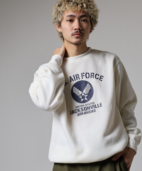 FUNALIVE（ファンアライブ）の「アメカジ裏起毛トレーナー（スウェット・メンズ・杢グレー/モカ/ネイビー/スミクロ/ブルーパープル/ライトブラック/ホワイト/ダークグリーン/ホワイト系その他/サックスブルー系/パープル系その他/ブラック/ネイビー系2/ブラック系その他/ホワイト系その他2/ブラック系その他3/ホワイト系その他3/ネイビー系1/グレイッシュベージュ/グレー系その他/ブラック系その他2/グリーン系その他/バーガンディー/グリーン系その他2/ホワイト系その他4/ブラック系その他5/ブラック系その他4/ダークグリーン系1/ブラック系1/ブラック系その他6/ホワイト系その他5/ダークグリーン系2/ホワイト系その他6/ネイビー系3/ブラック系その他7/グレー系その他2・M/LL/L）」の8枚目の写真