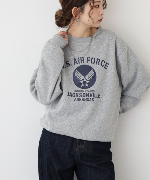 FUNALIVE（ファンアライブ）の「アメカジ裏起毛トレーナー（スウェット・メンズ・杢グレー/モカ/ネイビー/スミクロ/ブルーパープル/ライトブラック/ホワイト/ダークグリーン/ホワイト系その他/サックスブルー系/パープル系その他/ブラック/ネイビー系2/ブラック系その他/ホワイト系その他2/ブラック系その他3/ホワイト系その他3/ネイビー系1/グレイッシュベージュ/グレー系その他/ブラック系その他2/グリーン系その他/バーガンディー/グリーン系その他2/ホワイト系その他4/ブラック系その他5/ブラック系その他4/ダークグリーン系1/ブラック系1/ブラック系その他6/ホワイト系その他5/ダークグリーン系2/ホワイト系その他6/ネイビー系3/ブラック系その他7/グレー系その他2・M/LL/L）」の22枚目の写真