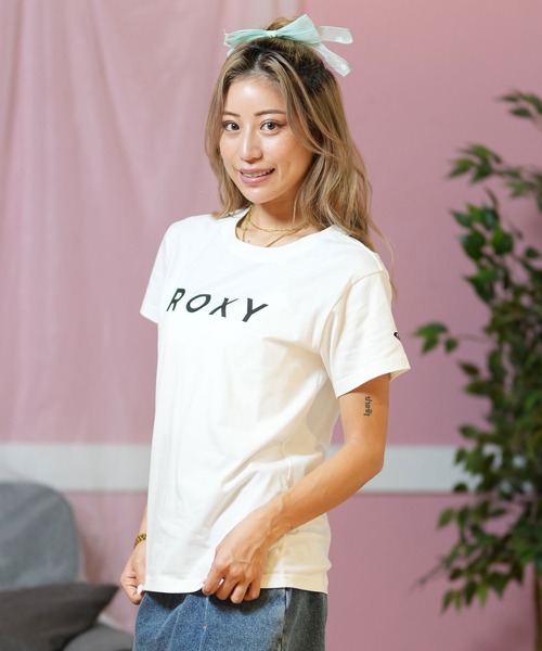 ROXY（ロキシー）の「ROXY/ロキシー シンプルロゴTシャツ RST251098（Tシャツ/カットソー・レディース・ブラック/ホワイト・L/M/S）」の4枚目の写真
