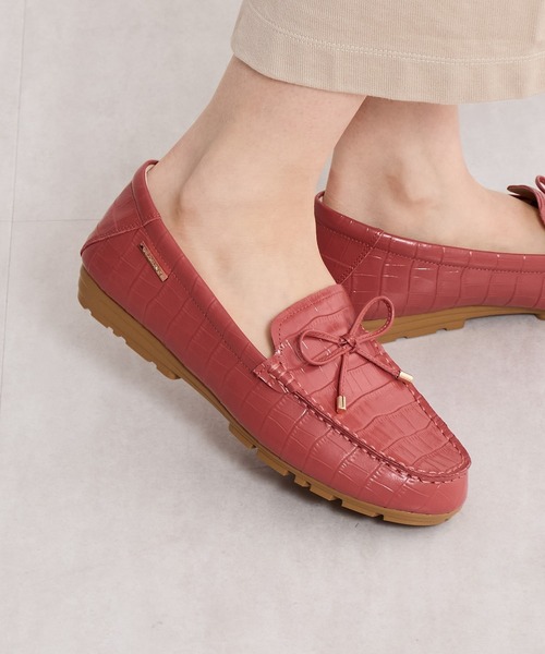 HIMIKO（ヒミコ）の「【HIMIKO】リボンモチーフモカシン/651109（モカシン/デッキシューズ・レディース・ブルー/レッド/ブラック/アイボリー/イエロー・25.0cm/24.0cm/24.5cm/23.5cm/26.0cm/23.0cm/25.5cm/22.5cm/21.5cm/22.0cm/26.5cm）」の21枚目の写真