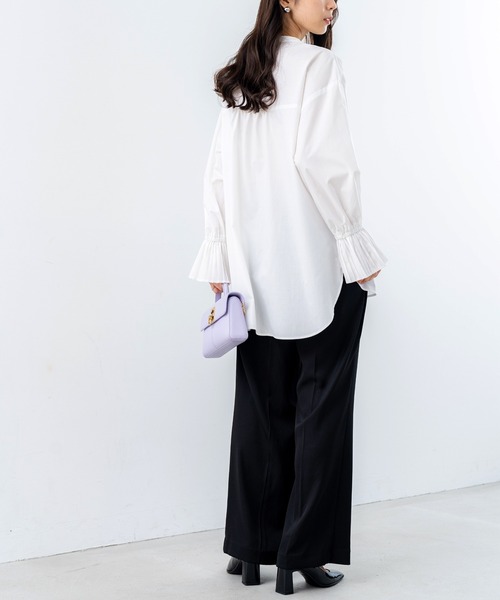 ANNA LUNA(アンナルナ)の「【ANNA LUNA】オケージョン にも◎袖の プリーツ カフス がポイントの万能 シャツ チュニック(シャツ/ブラウス・レディース・ネイビー/ブラック/オフホワイト・MEDIUM)」の7枚目の写真