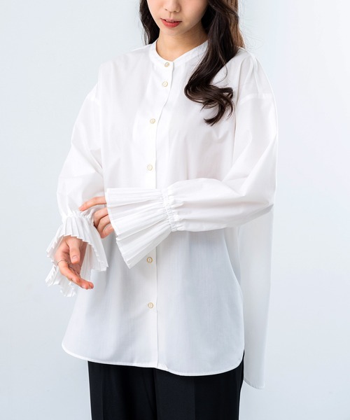 ANNA LUNA(アンナルナ)の「【ANNA LUNA】オケージョン にも◎袖の プリーツ カフス がポイントの万能 シャツ チュニック(シャツ/ブラウス・レディース・ネイビー/ブラック/オフホワイト・MEDIUM)」の5枚目の写真