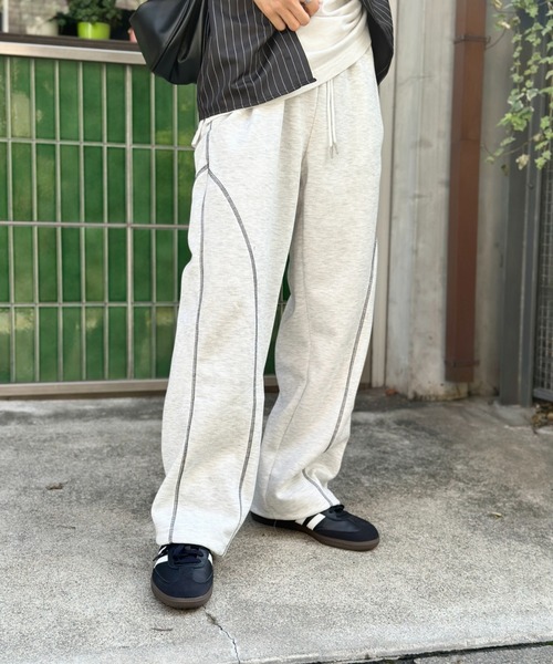 link lot(リンクロット)の「配色ステッチ サイドライン スウェットワイドパンツ ジャージパンツ ドローコード(スウェットパンツ・メンズ・ブラック/ライトグレー・L/M)」の20枚目の写真