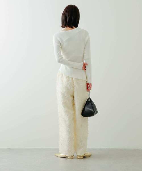 SENSE OF PLACE by URBAN RESEARCH(センスオブプレイスバイアーバンリサーチ)の「アシメデザインセーター(ニット/セーター・レディース・イエロー/アイボリー/チャコールグレー/ブラック・ONE)」の8枚目の写真