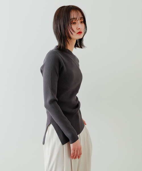 SENSE OF PLACE by URBAN RESEARCH(センスオブプレイスバイアーバンリサーチ)の「アシメデザインセーター(ニット/セーター・レディース・イエロー/アイボリー/チャコールグレー/ブラック・ONE)」の17枚目の写真