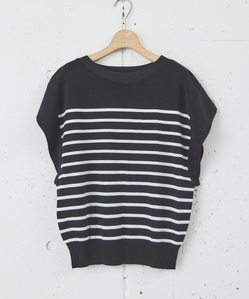 Doux archives（ドゥアルシーヴ）の「【新色追加】フレンチスリーブニット（ニット/セーター・レディース・ネイビー/ラベンダー/ブラック×ホワイト/オフホワイト/ホワイト×ブラック/グレイッシュベージュ/ダークブラウン/ブルー/シアン・FREE）」の4枚目の写真