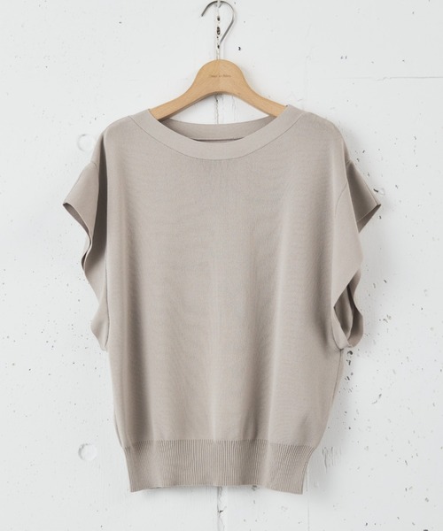 Doux archives（ドゥアルシーヴ）の「【新色追加】フレンチスリーブニット（ニット/セーター・レディース・ネイビー/ラベンダー/ブラック×ホワイト/オフホワイト/ホワイト×ブラック/グレイッシュベージュ/ダークブラウン/ブルー/シアン・FREE）」の5枚目の写真