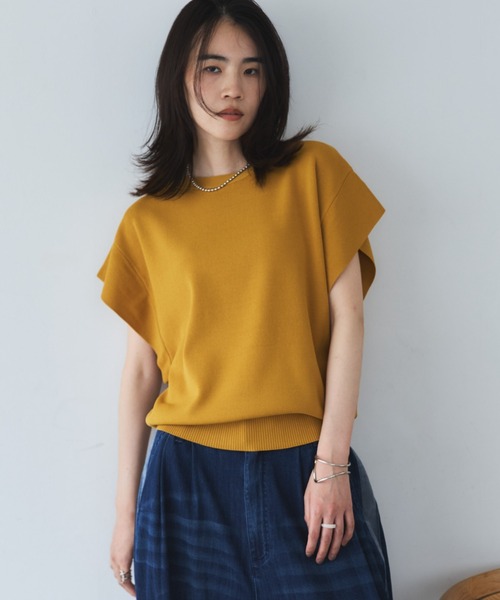 Doux archives(ドゥアルシーヴ)の「【名品】【新色追加】フレンチスリーブニット(ニット/セーター・レディース・ネイビー/ラベンダー/ブラック×ホワイト/オフホワイト/ホワイト×ブラック/グレイッシュベージュ/ダークブラウン/ブルー/シアン/杢グレー/レッド/グリーン/マスタード・FREE)」の12枚目の写真