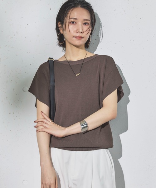 Doux archives(ドゥアルシーヴ)の「【名品】【新色追加】フレンチスリーブニット(ニット/セーター・レディース・ネイビー/ラベンダー/ブラック×ホワイト/オフホワイト/ホワイト×ブラック/グレイッシュベージュ/ダークブラウン/ブルー/シアン/杢グレー/レッド/グリーン/マスタード・FREE)」の21枚目の写真