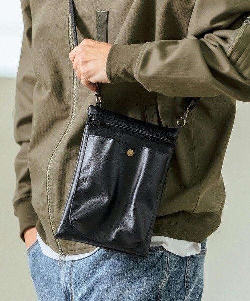 Magine(マージン)の「mko12578- Foldable musette bag サコッシュ(ショルダーバッグ・メンズ・ブラック・FREE)」の1枚目の写真