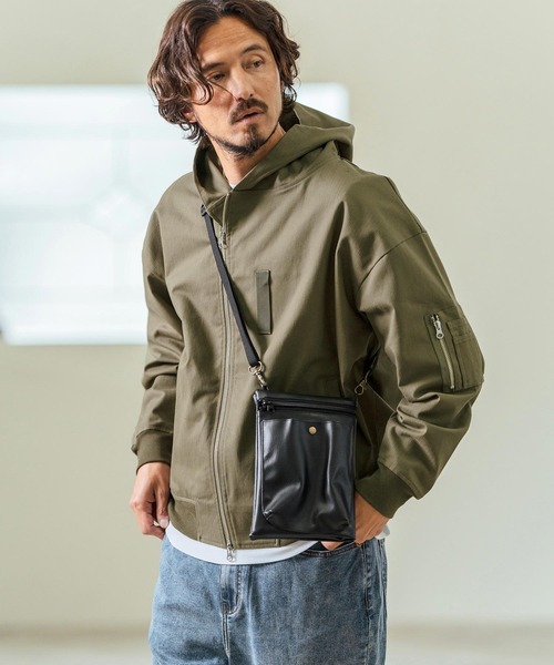 Magine(マージン)の「mko12578- Foldable musette bag サコッシュ(ショルダーバッグ・メンズ・ブラック・FREE)」の4枚目の写真
