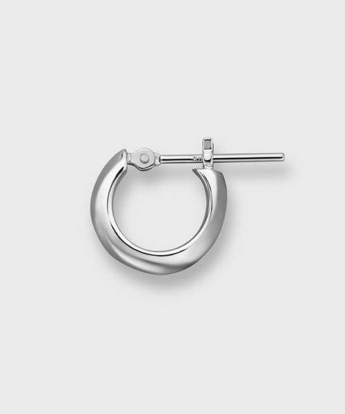4℃ HOMME+(ヨンドシーオムプラス)の「シルバー フープ ピアス/片耳用(ピアス(片耳用)・メンズ・シルバー・FREE)」の2枚目の写真