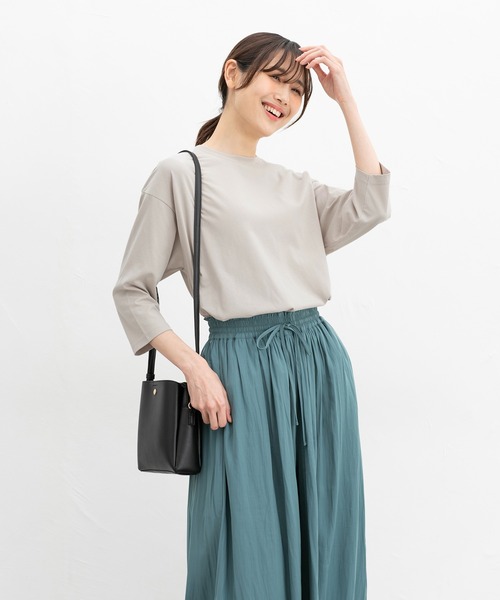 Honeys(ハニーズ)の「【ハニさら・接触冷感・UVカット】きれいめ7分袖Tシャツ(Tシャツ/カットソー・レディース・パープル/ブラック/サックスブルー/グレイッシュベージュ/オフホワイト・LL/L/S/M)」の19枚目の写真