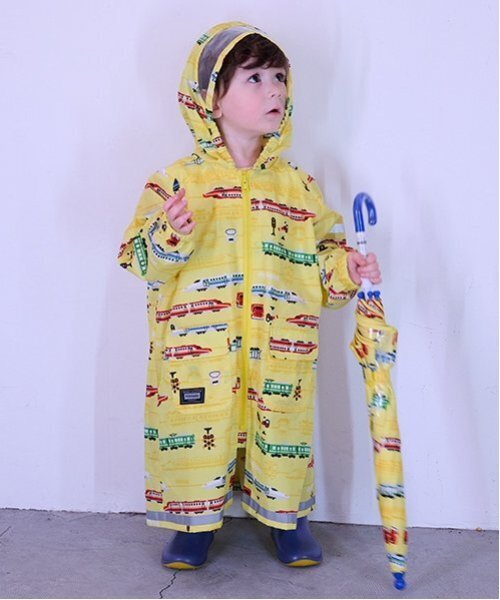 kladskap（クレードスコープ）の「総柄レインコート（レインコート/ポンチョ・キッズ・ブルー/イエロー・L(110-120cm)/M95-105）」の2枚目の写真