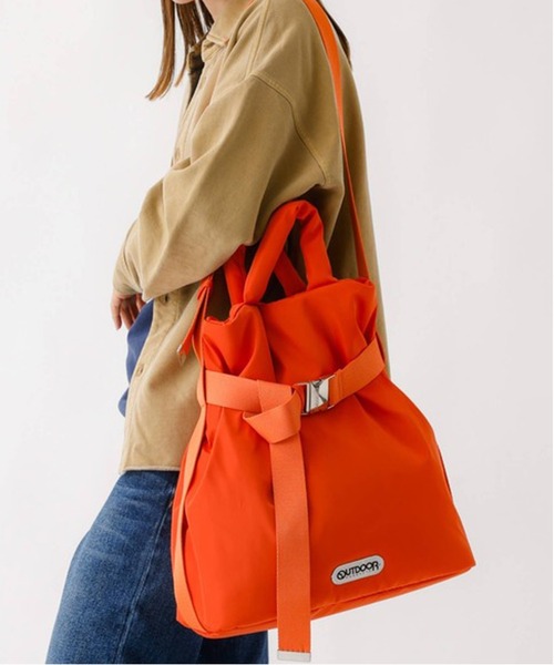 OUTDOOR PRODUCTS（アウトドアプロダクツ）の「【OUTDOOR PRODUCTS】2way Belt Tote [M]（ショルダーバッグ・レディース・ブラック/ホワイト/ブルー/シルバー/チャコール/ブラウン/オレンジ・M）」の22枚目の写真