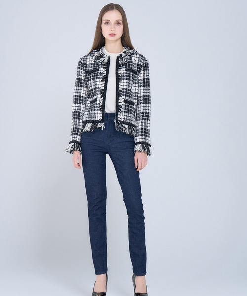 emiriawiz(エミリアウィズ)の「Fringe Tweed Jacket(ノーカラージャケット・レディース・ホワイト×ブラック・MEDIUM/SMALL)」の2枚目の写真