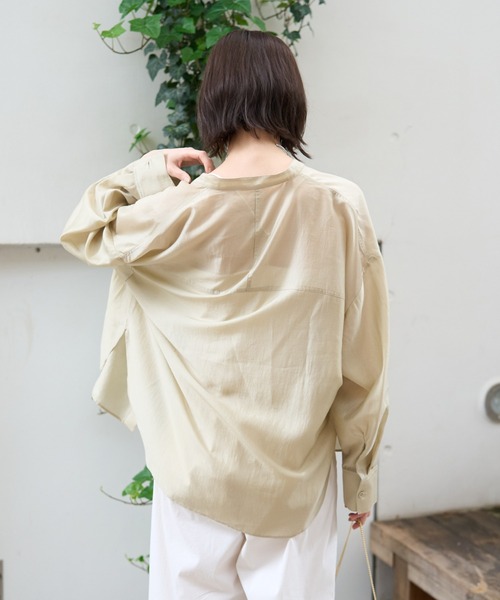 Rouge vif Anna（ルージュヴィフアンナ）の「ポケット付きシアーシャツ（シャツ/ブラウス・レディース・モカ/ラベンダー/セージグリーン/オフホワイト/ベージュ/ブラウン/ワイン・フリー）」の15枚目の写真