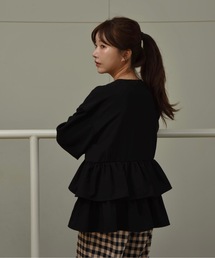 ブラック テーラードジャケット フリル付き テーラードジャケット（ブラック/黒色系・フリル）ファッション